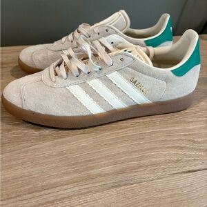 adidas Gazelle Sneakers